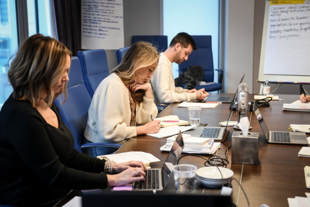 What to Do When a Client or Contractor Ghosts You Image
